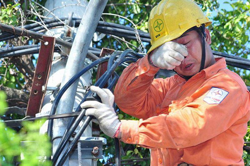  Bệnh nghề nghiệp của thợ điện - Thợ điện phải thường xuyên đối mặt với khí độc 