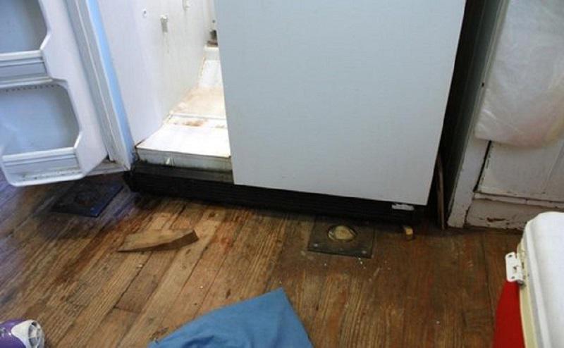  Tủ lạnh rò điện do đặt ở nơi quá ẩm thấp 