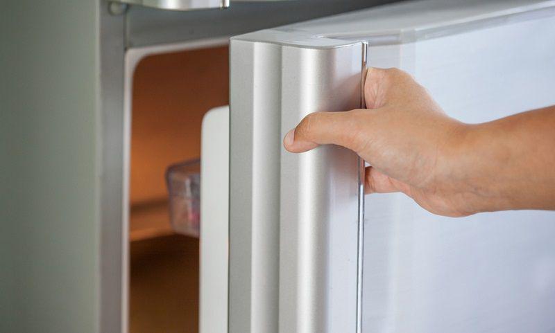  Tủ lạnh không lạnh do đặt quá gần những đồ phát nhiệt khác 