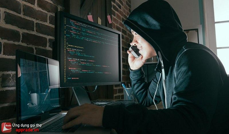 hacker using mobile smartphone calling for victim and stealing personal information through data in order to scamming ransom. (hacker using mobile smartphone calling for victim and stealing personal information through data in order to scamming ransom